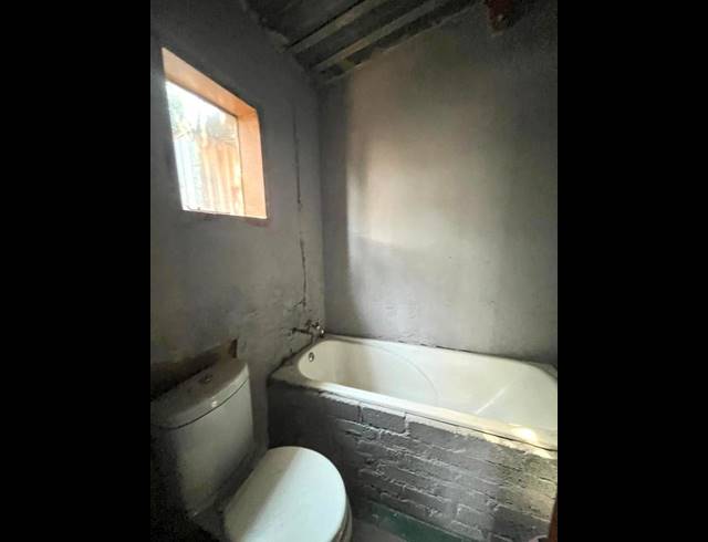 1 BEDROOM HOUSE FOR SALE IN OLIEVENHOUTBOSCH